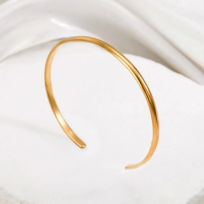 Cross-Border Fashion Personalized Electroplated Non-Fading Women's Bracelet with a Light Luxury and High-End Feel, Open Ring-Shaped Simple Bracelet