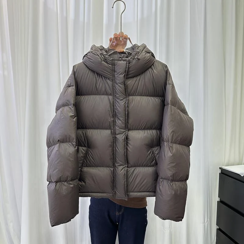 Short, Thick Cotton Jacket for Petite Women, 2026 Winter Trendy Fashion New Hooded Warm Puffer Jacket