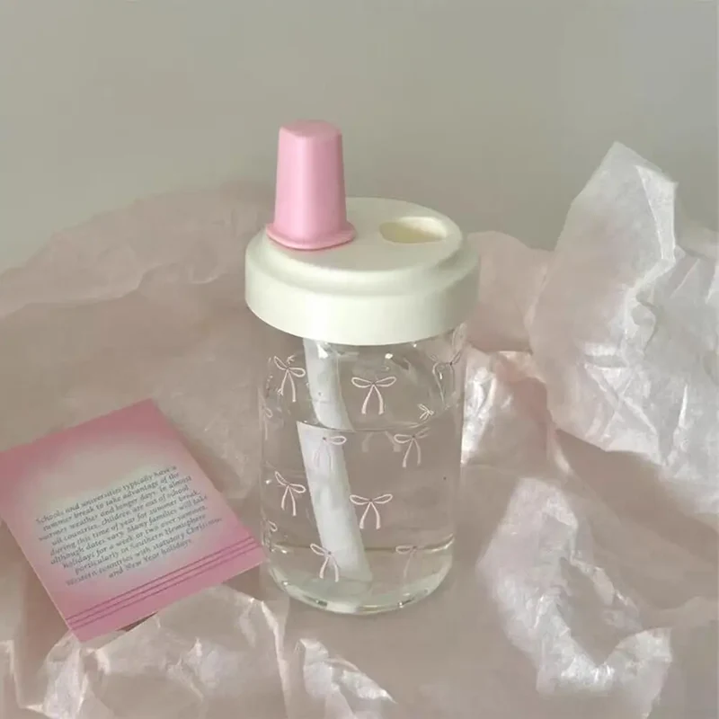 Cute Pink Bow Straw Water Bottle Fashionable Travel Safe Odorless Large-capacity Portable Water Bottle For Travel