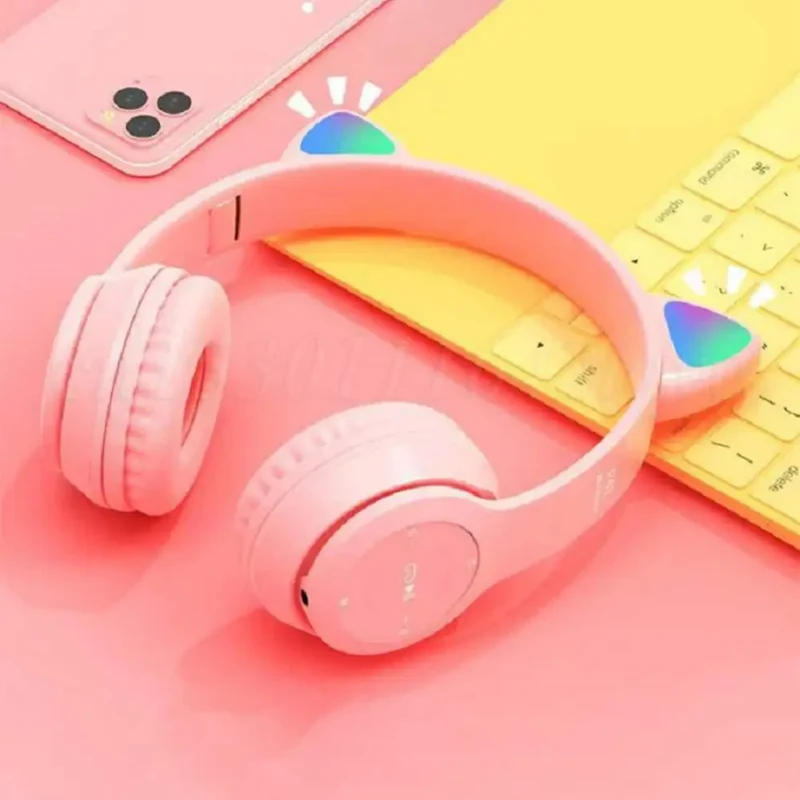 Wireless Headphones Cat Ear Gaming Headset Glow Light Bluetooth-Compatible Helmets Cute Over-Ear Headsets for Kids and Adult