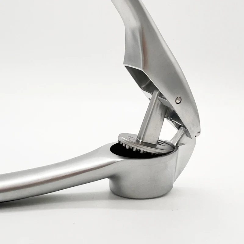 Manual Stainless Steel Zinc Alloy Garlic Press Household Kitchen Multi-Functional Garlic Press Thickeneded Clip and Pinch Garlic Press