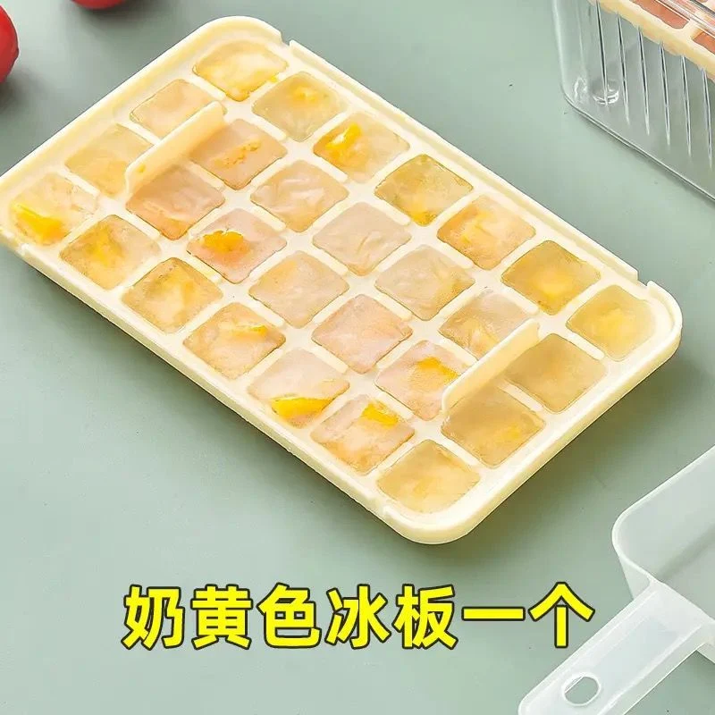Cross-border pressing ice cube ice cube mould food grade pressing type household ice storage ice box with lid self-making ice box