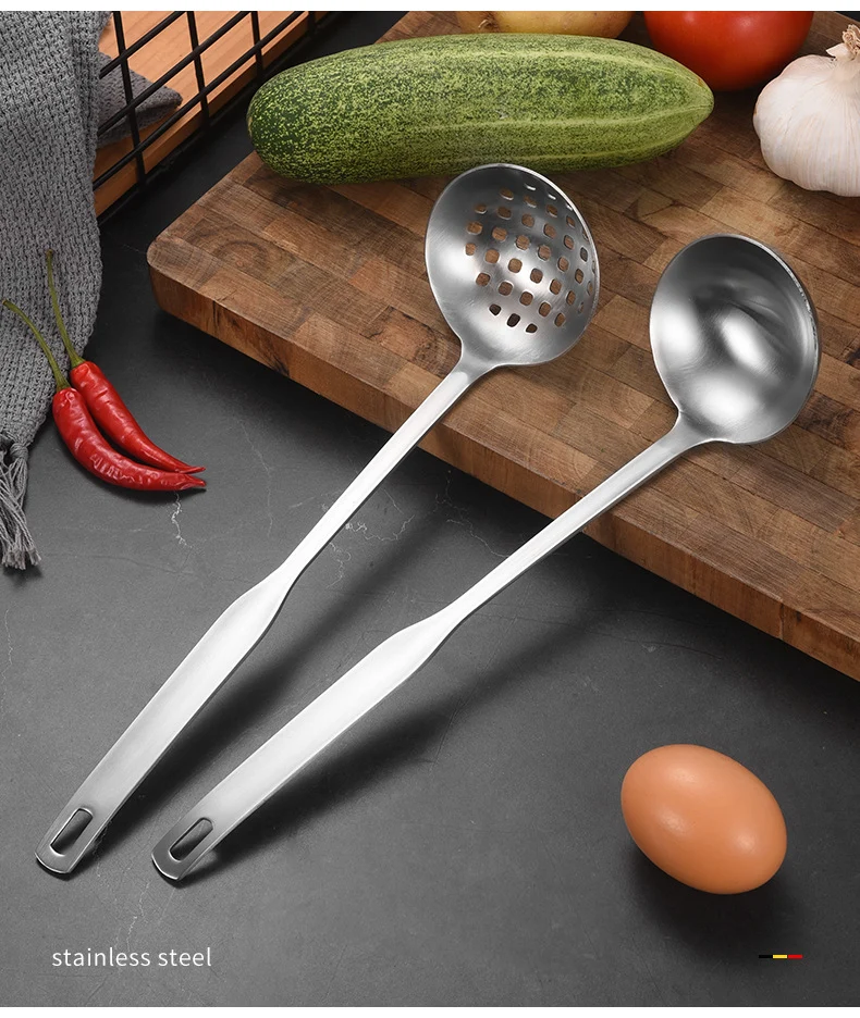 304 Stainless Steel Soup Spoon Hot Pot Colander Household Thickened Large Spoon Long Handle Porridge Spoon Porridge Spoon Drinking Soup Spoon