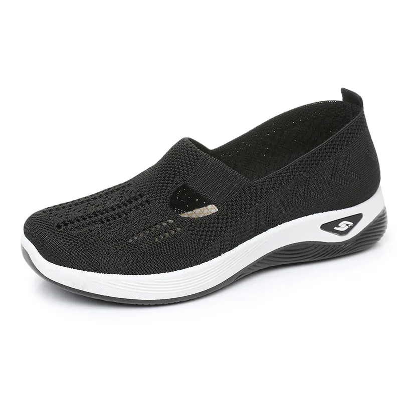 NY 2025 New lightweight summer breathable soft soled cloth shoes