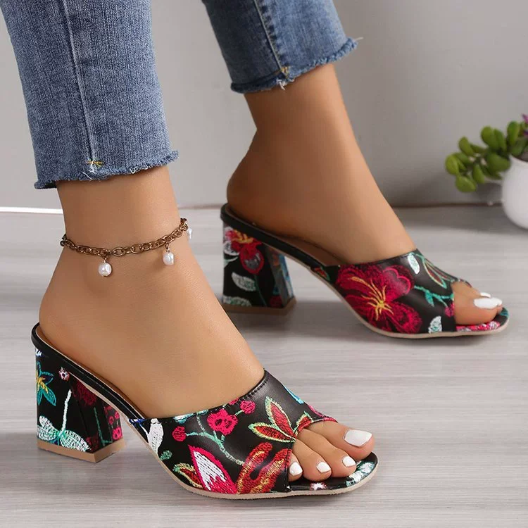 Big Size Thick Soled Sandals for Women's New Year High Heels Fish Mouth Women's Soft Leather Height Increasing Sponge Shoes