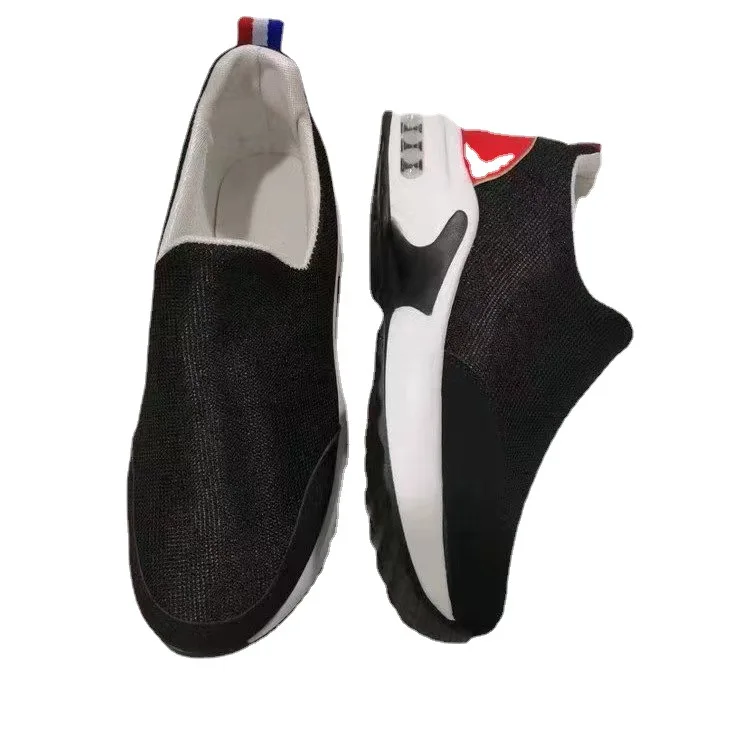 Women's Casual Sneakers Walking Style Shoes with Large Size and Height Increasing Cushion Color Matching Slip-On Shoes