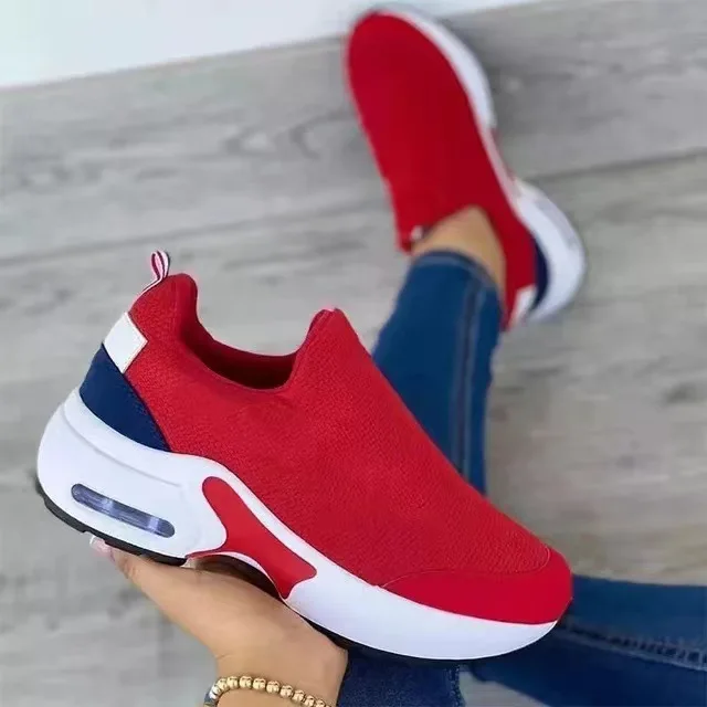 Women's Casual Sneakers Walking Style Shoes with Large Size and Height Increasing Cushion Color Matching Slip-On Shoes