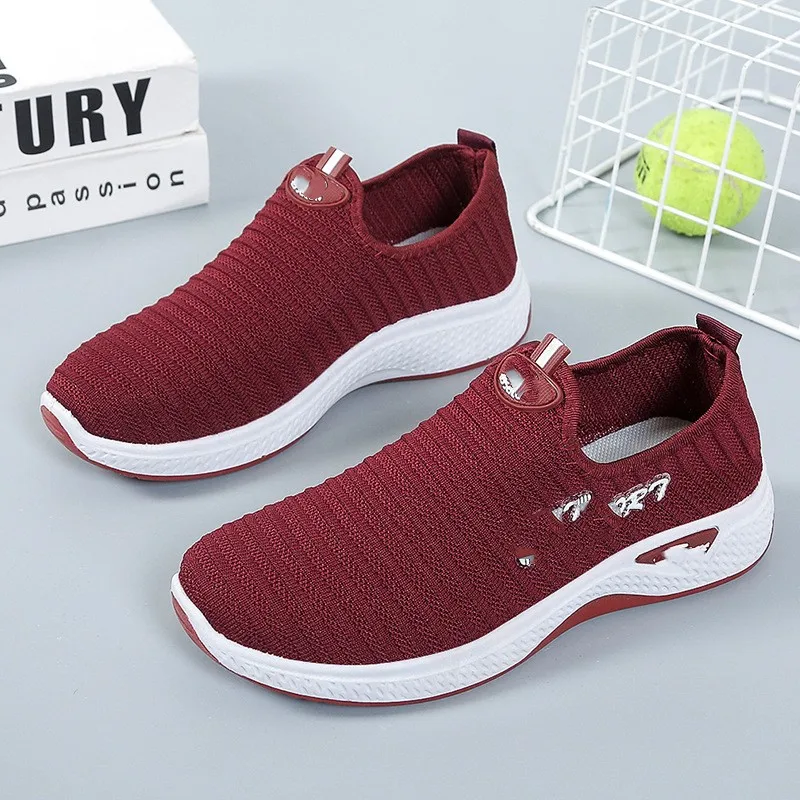 Wholesale Women's Sneakers Purple Red Black New Styles Breathable Slip-On Closure Cheap Price Woman Shoes for Spring Autumn