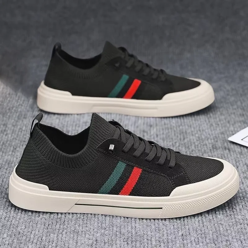 New Men's Casual Sports Shoes White Fashion Walking Shoes with Round Toe