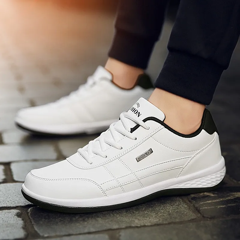 New sports and leisure flat shoes with anti slip suede running and men's sports skateboard shoes