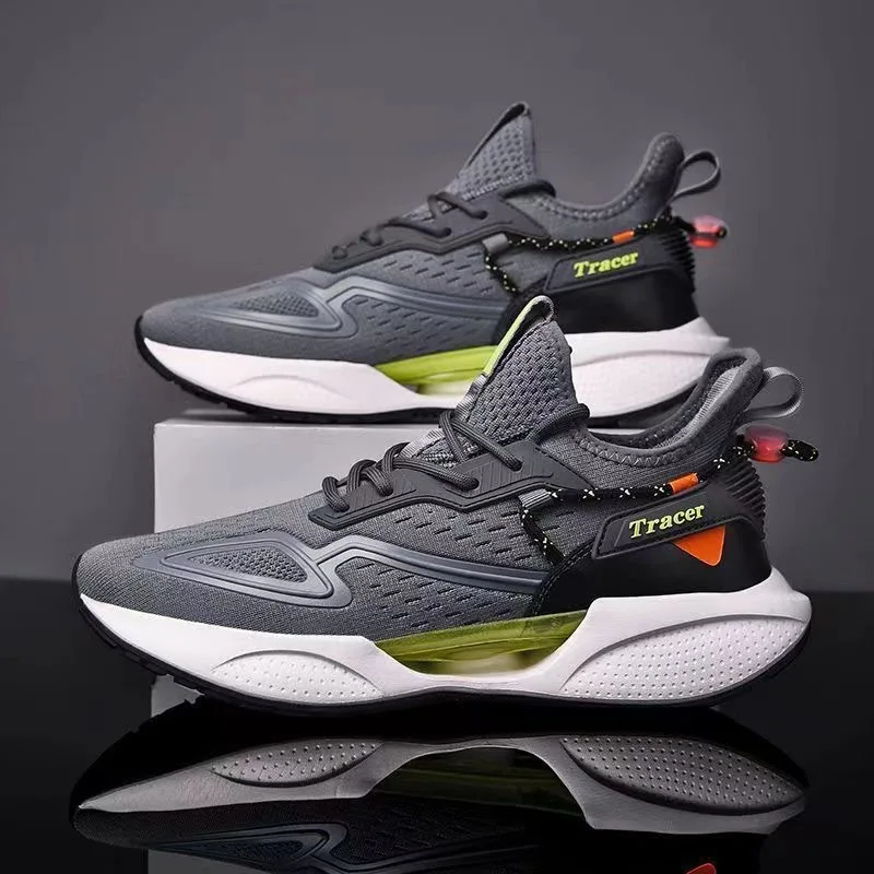 2026 Men's High-Toe Design Running Shoes Lace-Up Closure Fashion Trend Cotton Lining Rubber Insole Plastic Outsole Winter Season