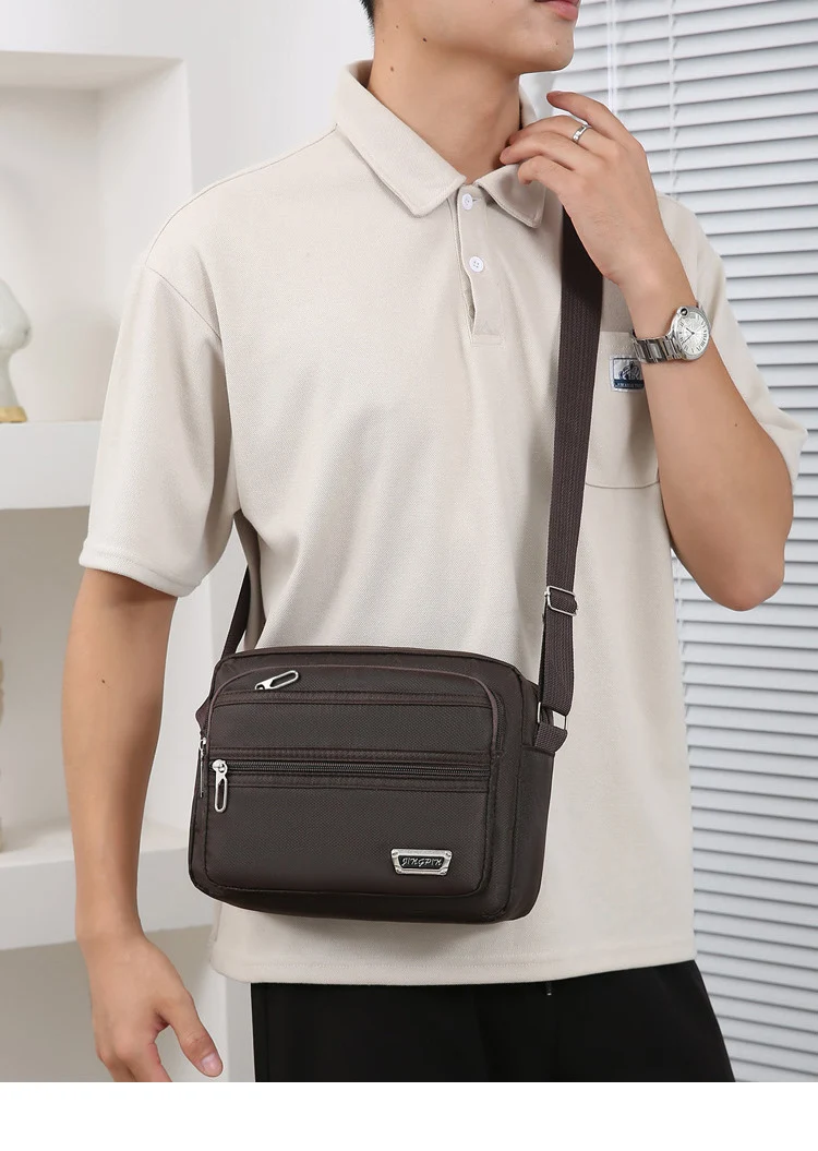 New Men's Coin Purse Casual Large Capacity Chest Bag Multi-layer Large Capacity Shoulder Bag Simple Solid Color Crossbody Bag