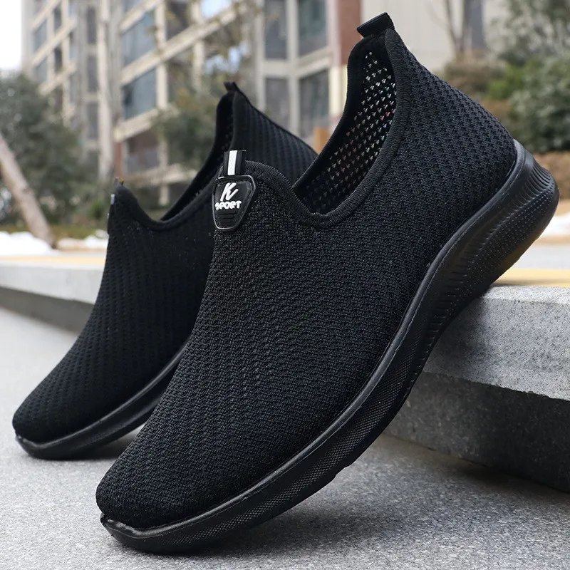 New Low-priced White Men's Sports Running Shoes, Walking Men's Casual Board Shoes