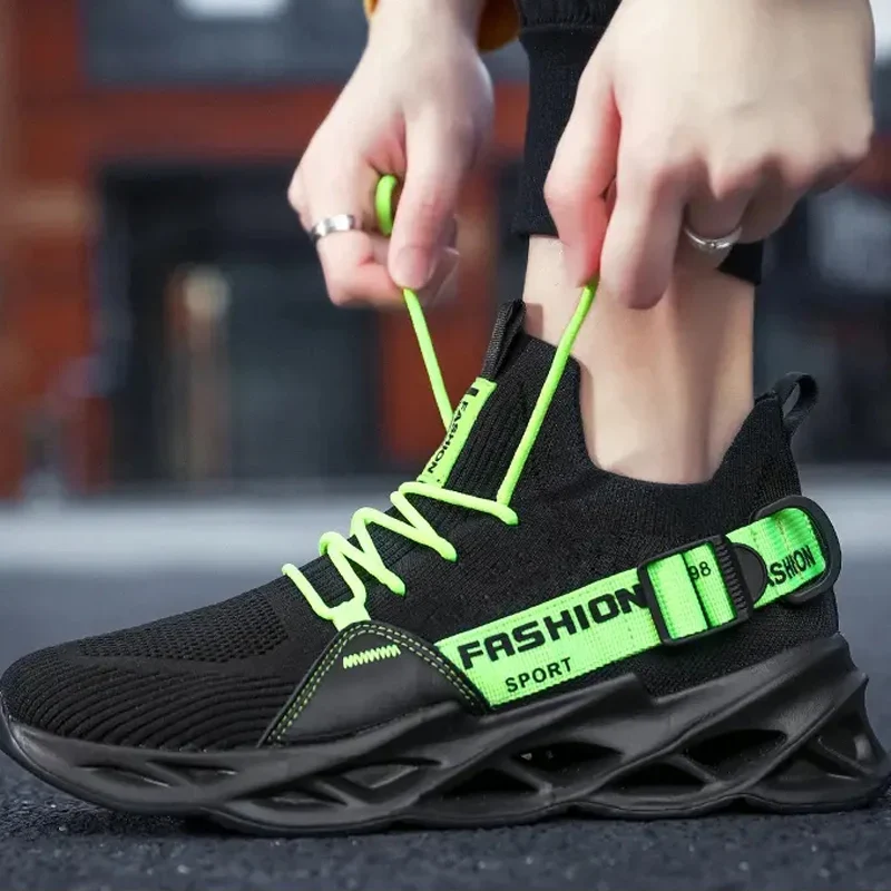 2025 Hot Fashion Men Anti-slip Sports Shoes Shock-absorbing and Skid-resistant Sneakers Casual Custom Sneakers Shoes