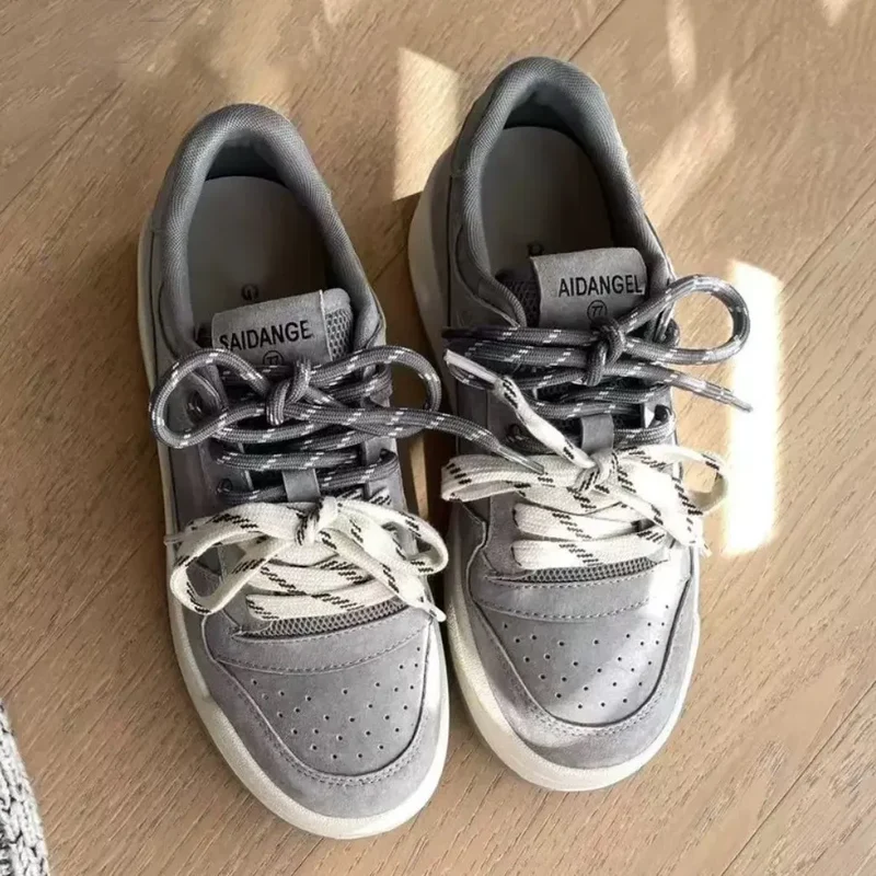 Women Korean Style Lace up Board Shoes 2026 Spring Super Popular Thick Sole Versatile Student Daily Casual White Sneakers