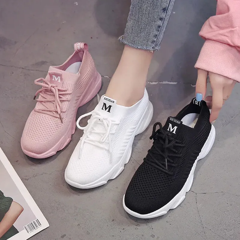 Women's Trendy Casual Mesh Running Sneakers Comfortable and Breathable with Lighted Feature for Autumn Season Low Price