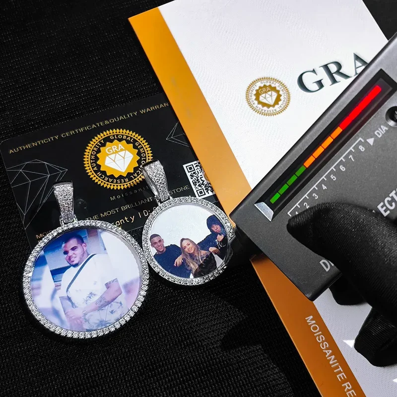 Custom Hip Hop Memory Medallion Jewelry 925 Silver with VVS Moissanite Ice Out Circle Picture Photo Pendant