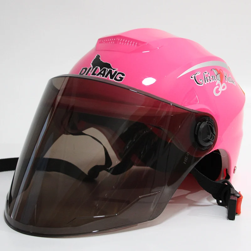 Factory direct electric car helmet men and women summer riding half helmet Four Seasons universal battery car environmental protection travel helmet