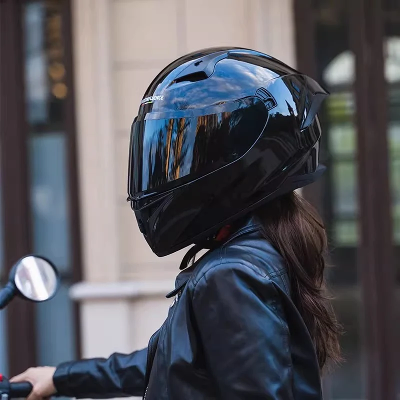 Motorcycle Helmet 3C Certified Bluetooth Men's and Women's All-Season Universal Personalized Electric Cruise Motorcycle Full-Coverage Full-Face Helmet