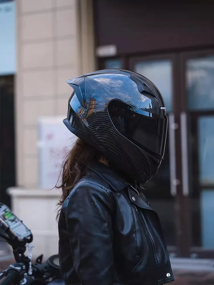 Motorcycle Helmet 3C Certified Bluetooth Men's and Women's All-Season Universal Personalized Electric Cruise Motorcycle Full-Coverage Full-Face Helmet