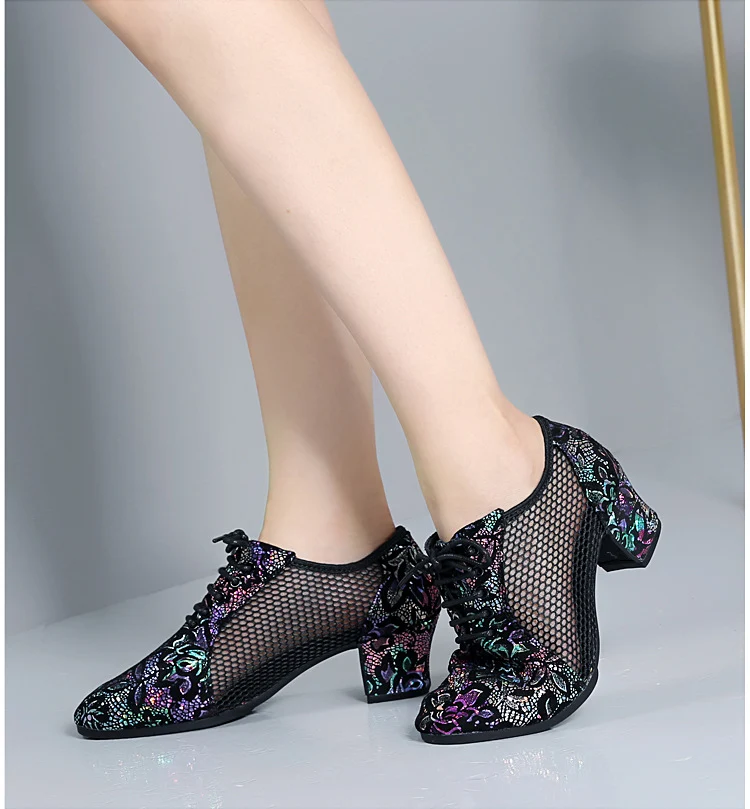 Leather Dance Shoes Latin Dance Shoes Adult Women's Middle-heel Teacher Shoes Cowhide Modern Dance Shoes Square Dance