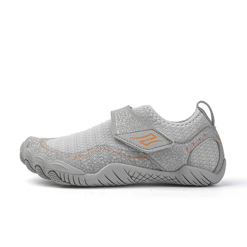 New beach shoes men's and women's anti-sand quick-drying sea-catching reef shoes seaside can be launched wading water-tracing non-slip fishing shoes