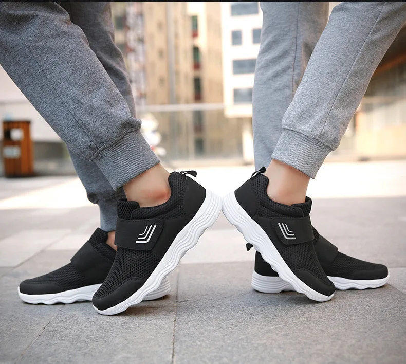 Men's Lightweight Sneakers With Hook And Loop Fastener, Casual Breathable Mesh Comfy Trendy Anti-skid Shoes For Walking