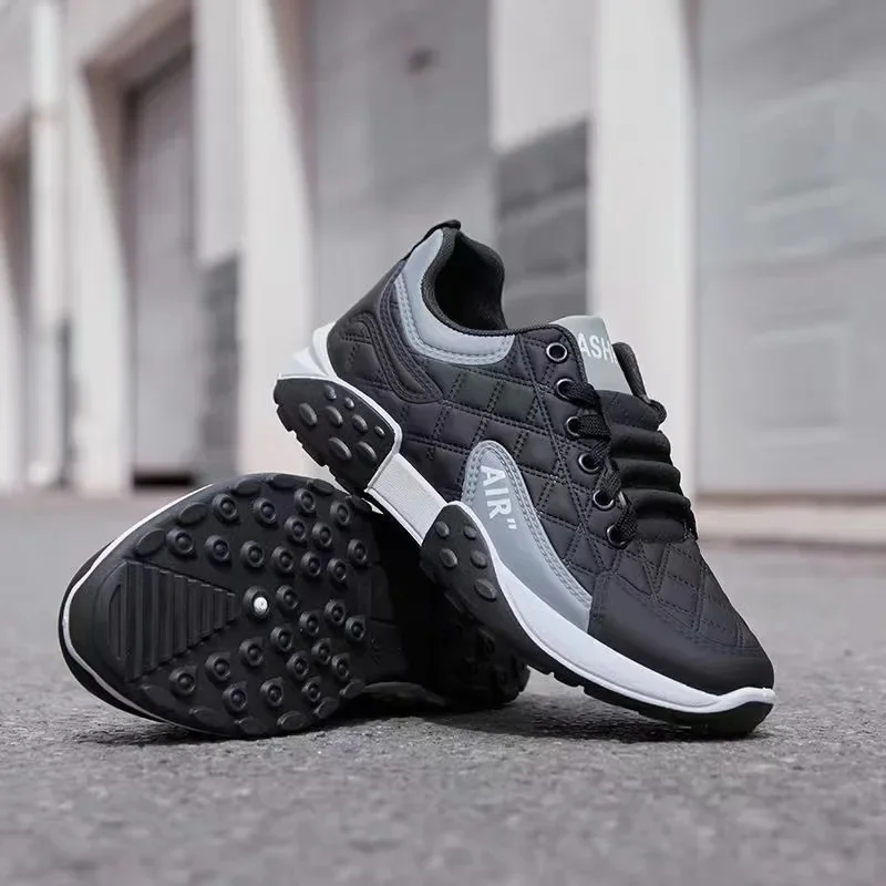 Men's Breathable Low-Top Dad Shoes with Thick Sole Comfortable Running Sneakers Korean Style Spring Season Sport Shoes