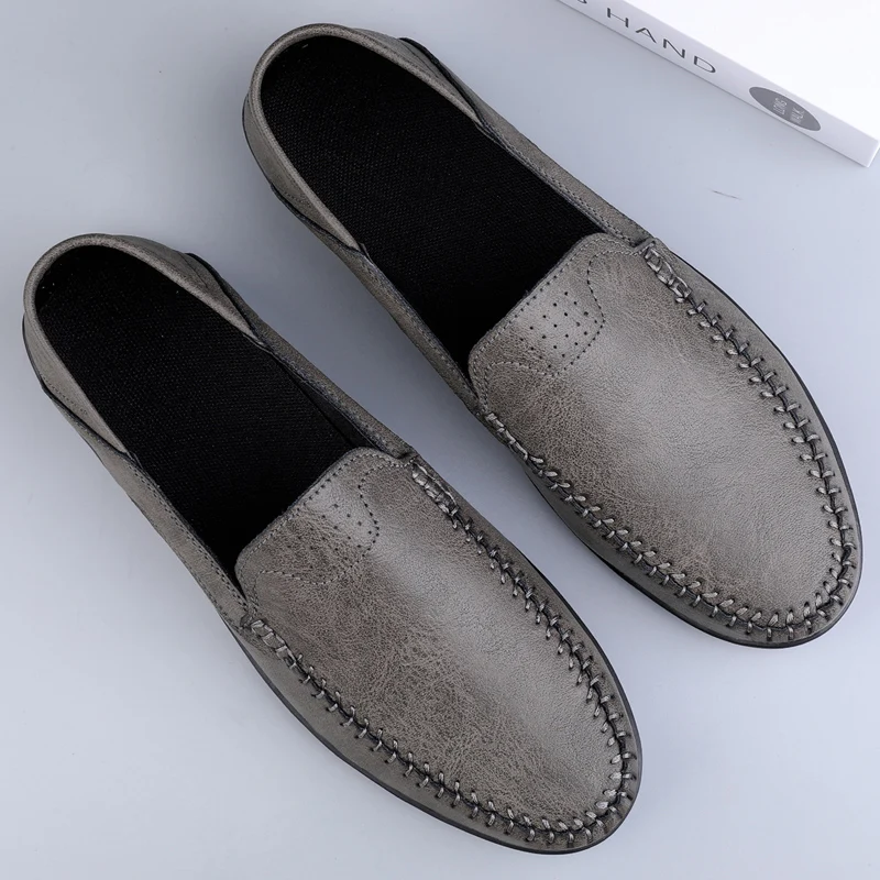 Fashion Men Casual Leather Shoes Luxury Italian Soft Men Loafers Handmade Moccasins Men Breathable Slip on Boat Shoes Plus Size