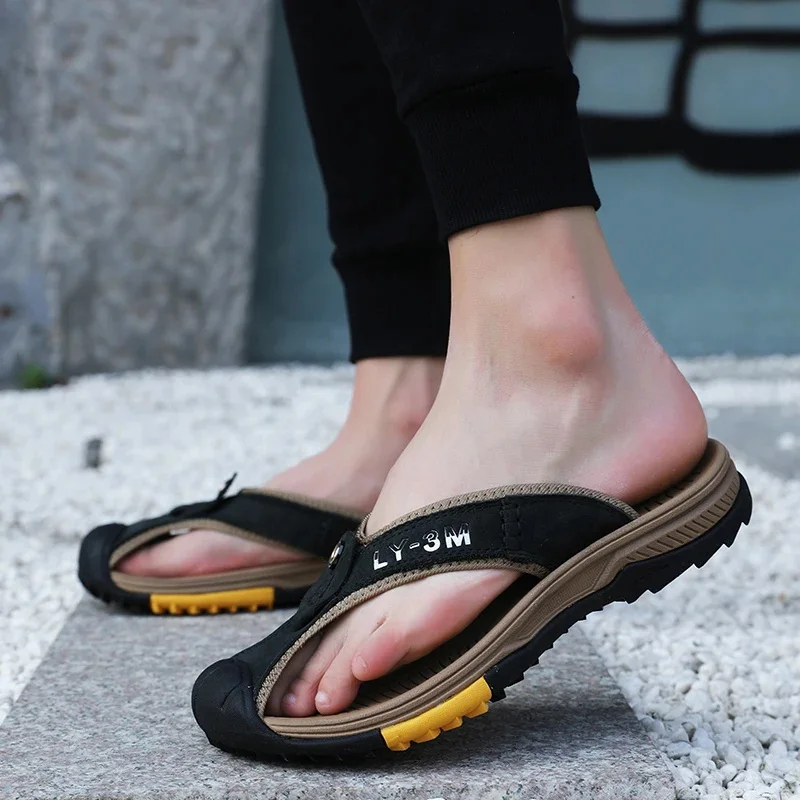 Genuine Cow Leather Shoes Men Sandals Mens Flip Flops Men's Casual Shoes Classic Massage Beach Slippers Anti-slip Summer 2025