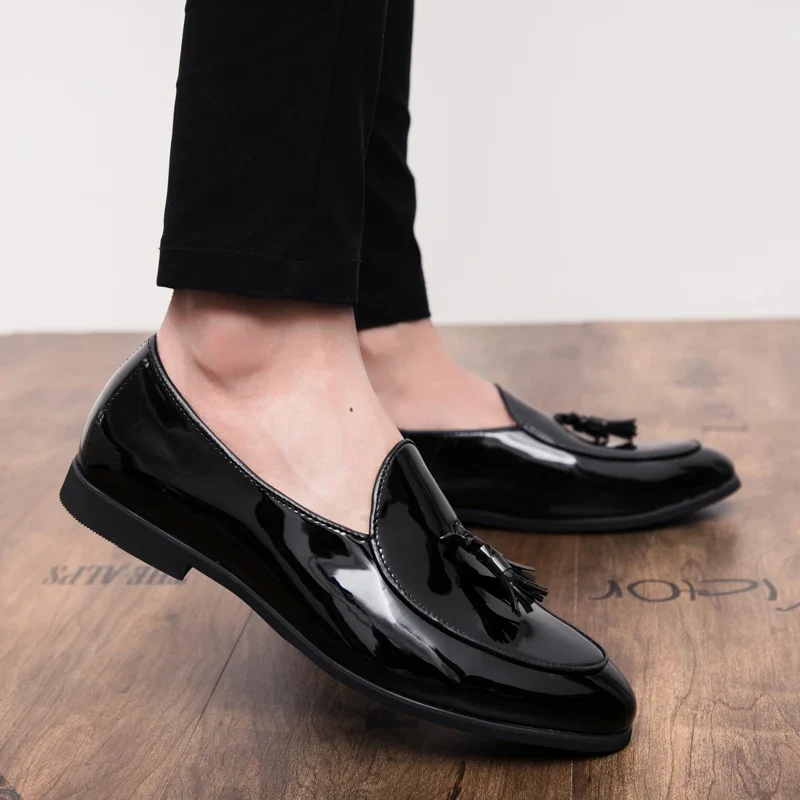 Tassel Leather Oxfords Shoes Men Loafers Casual Slip on Men Dress Shoes Italian Graceful Wedding Party Shoes Men Moccasins Black