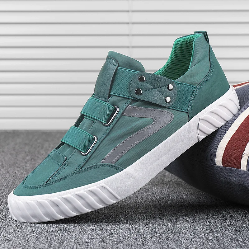 Men's Shoes High Top Casual Shoes Trend Comfortable Leather Man Loafers Solid Color Soft Sole Flats Slip on Outdoor Men Sneakers