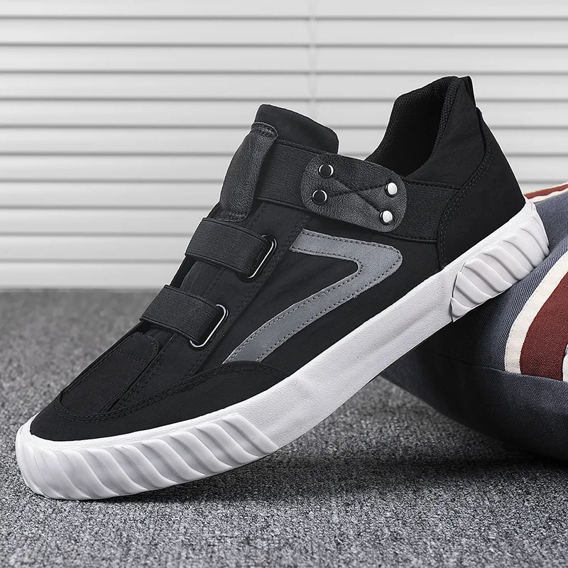 Men's Shoes High Top Casual Shoes Trend Comfortable Leather Man Loafers Solid Color Soft Sole Flats Slip on Outdoor Men Sneakers