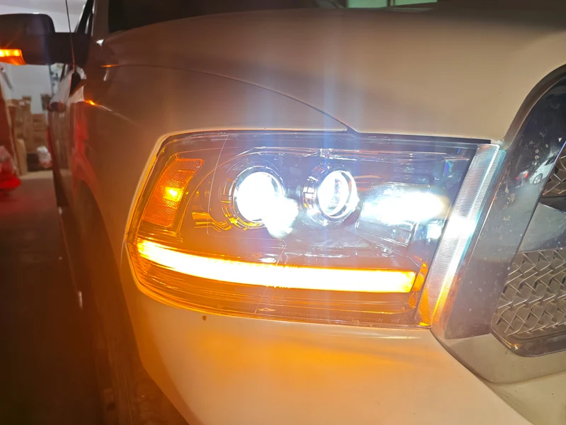 1pcs Full LED Headlight Fit for 2009-2018 Dodge Ram 1500 2500 3500 Sequential Turn Signal&DRL Headlights