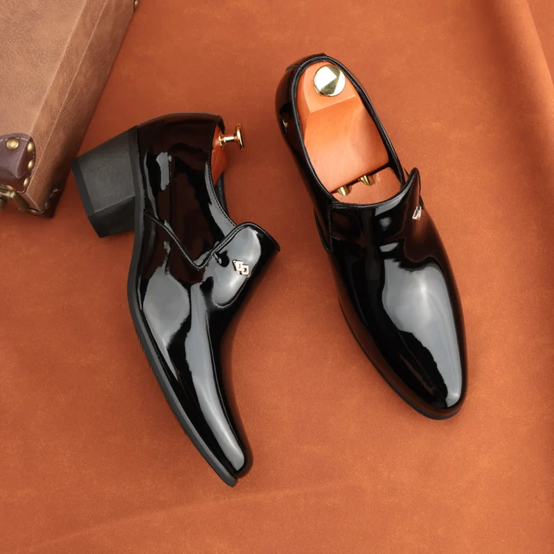Premium Leather Men Shoes Slip On Loafers European Brand Business Casual Wedding Party Plaid Design Height Increasing