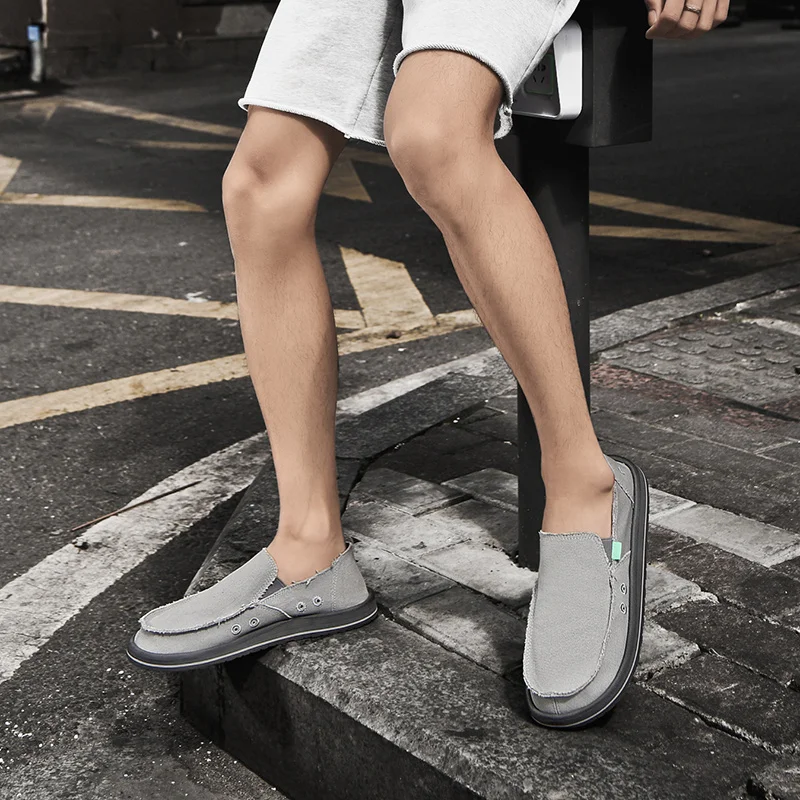 2025 New Spring Handmade Canvas Casual Men Shoes Design Fashion Sneakers Man Loafers Breathable Low Top Flat Shoes Soft Driving