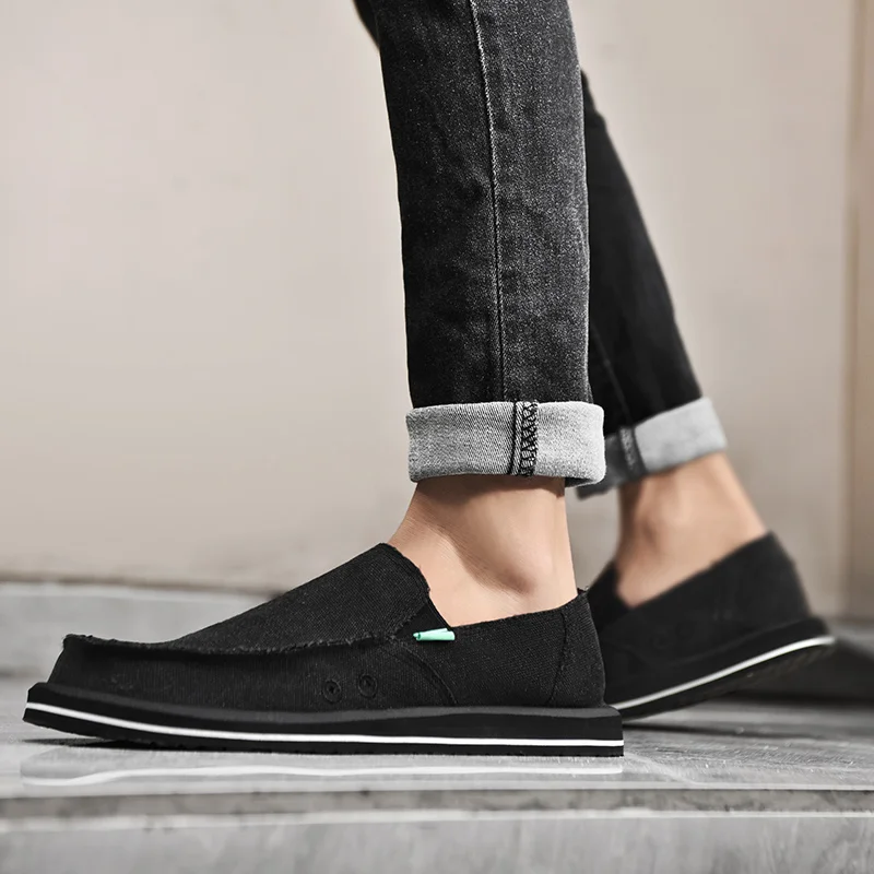 2025 New Spring Handmade Canvas Casual Men Shoes Design Fashion Sneakers Man Loafers Breathable Low Top Flat Shoes Soft Driving