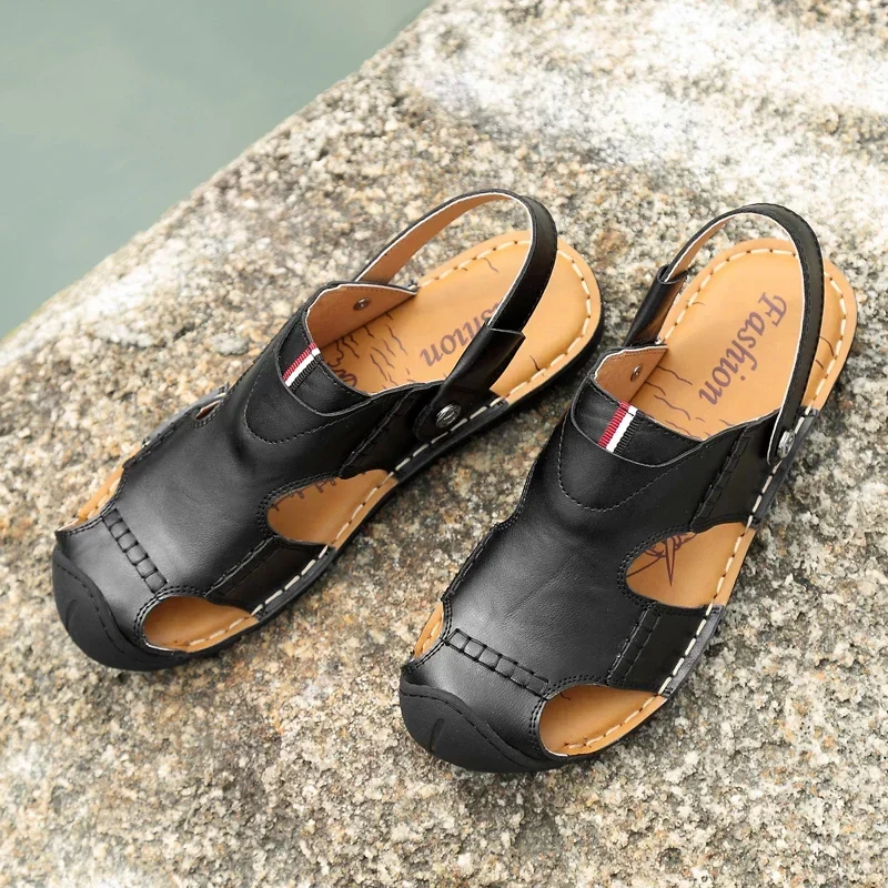 Men Sandals Summer Leather Men Shoes Breathable Walking Beach Slippers Outdoor Sandals Flat Casual High Quality Fashion Sandals