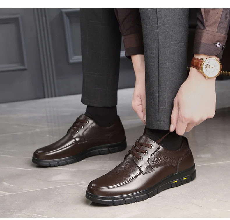 Autumn Men's Leather Shoes True Cowhide Flat Bottom Anti-Slip Plus Size Casual Elderly Father Shoes Rubber Sole China Made