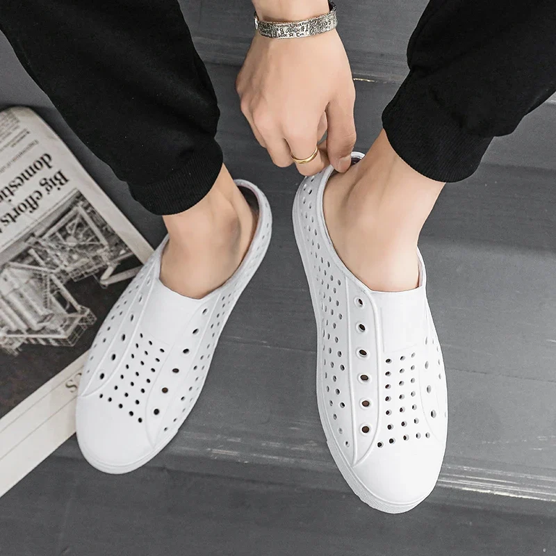 New beach sandals perforated shoes men's anti slip work shoes summer garden shoes water shoes ultra light outdoor walking shoes