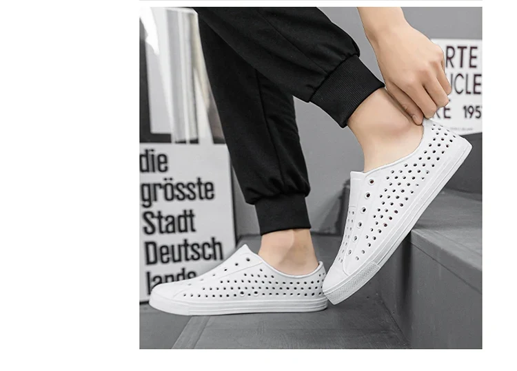 New beach sandals perforated shoes men's anti slip work shoes summer garden shoes water shoes ultra light outdoor walking shoes