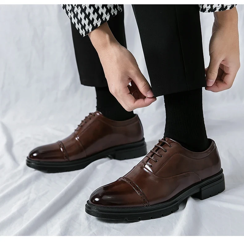 High Quality Brogues Wedding Leather Shoes Men Classic Formal Office Casual Business Shoes Man Social Oxford Men's Dress Shoes