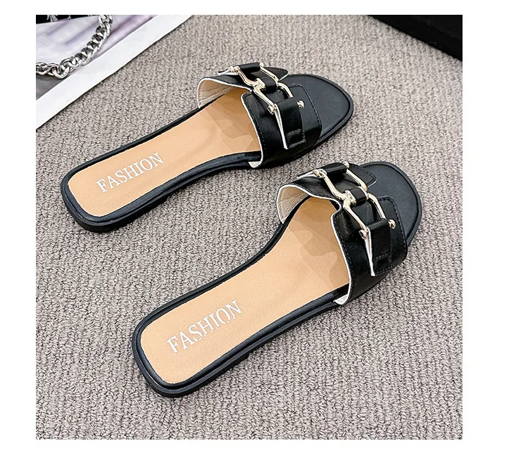 2024European and American Style Summer Fashion Out Flip-flops Flat Leisure Horse with Buckle Temperament One Line Slippers Woman