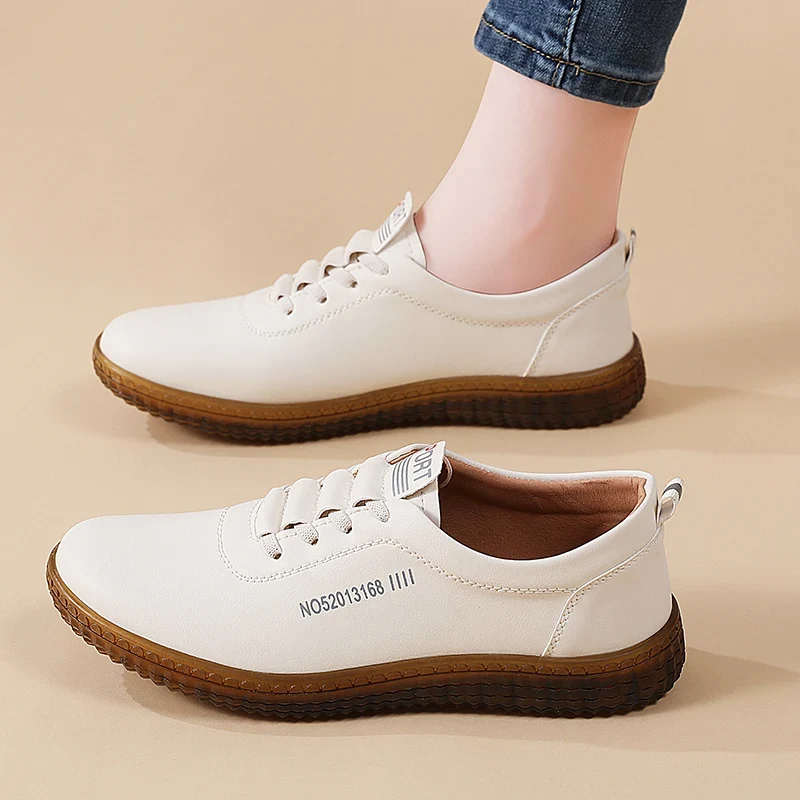 100% cowhide Women's Leather shoes New large size casual sports shoes Fashion Lightness Women's vulcanized shoes sneakers