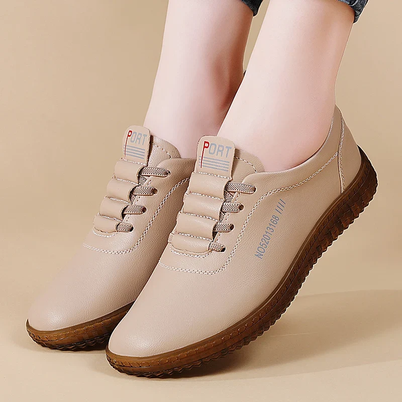 100% cowhide Women's Leather shoes New large size casual sports shoes Fashion Lightness Women's vulcanized shoes sneakers