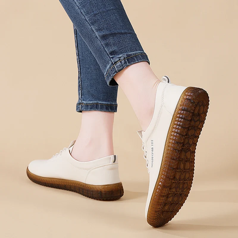 100% cowhide Women's Leather shoes New large size casual sports shoes Fashion Lightness Women's vulcanized shoes sneakers