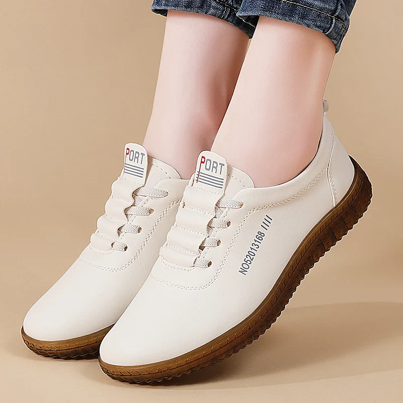 100% cowhide Women's Leather shoes New large size casual sports shoes Fashion Lightness Women's vulcanized shoes sneakers