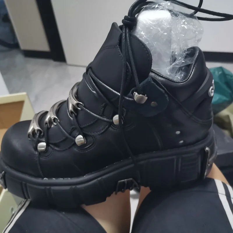 2025 Celebrity Inspired Heavy Metal Platform High-Top Shoes Women Punk Small Leather Shoes Gothic Dark Motorcycle Boots Fashion