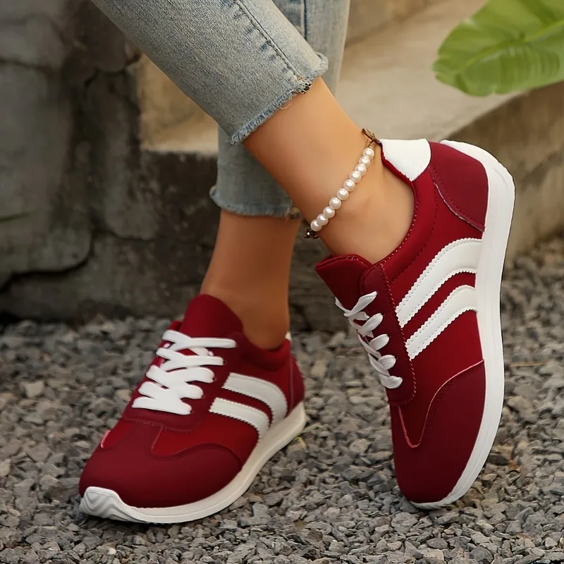Women's Casual Sports Shoes - Rubber Sole, Geometric Pattern, Low Cut Lace Up Design, Suitable for Wearing All Seasons