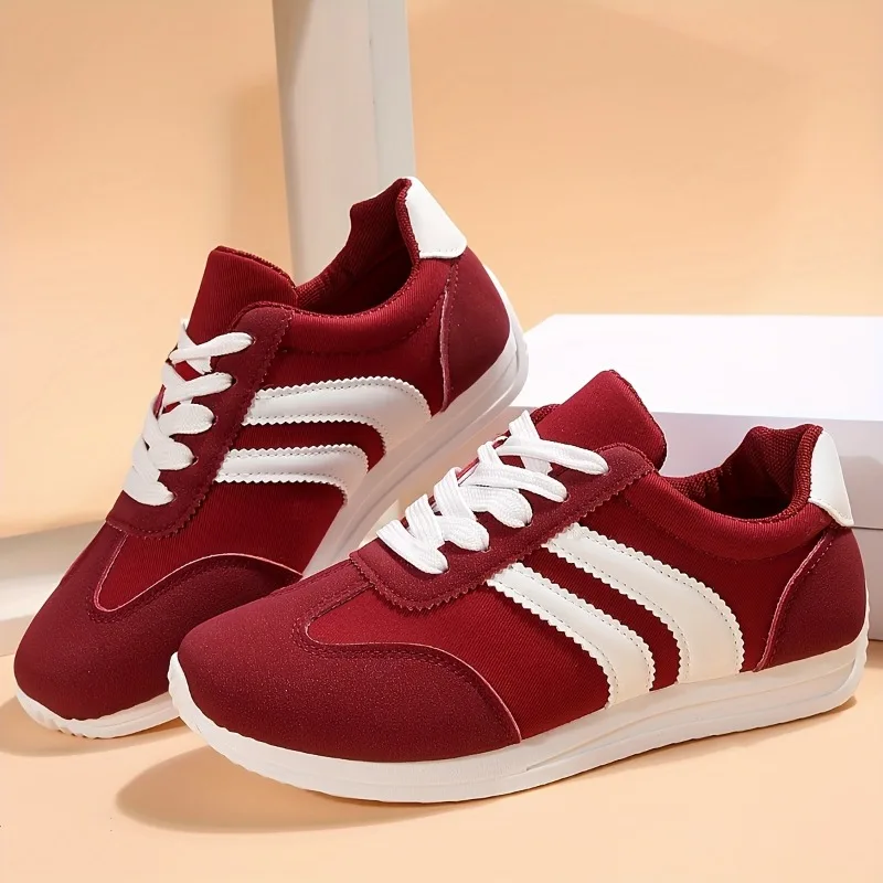 Women's Casual Sports Shoes - Rubber Sole, Geometric Pattern, Low Cut Lace Up Design, Suitable for Wearing All Seasons